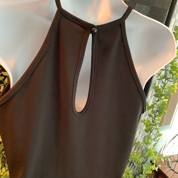 Windsor Size Medium spaghetti strap romper with embroidery/lace detail - Picture 3 of 14